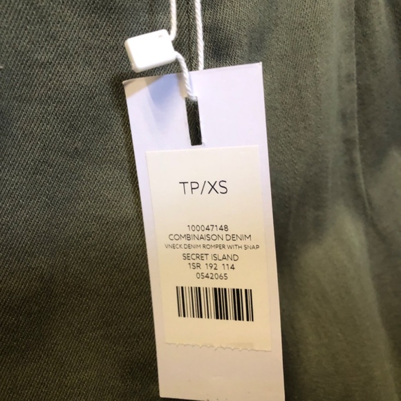 Khaki jumpsuit with cutout back - Picture 5 of 5